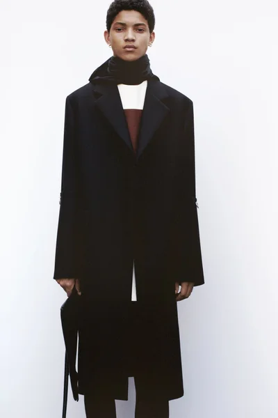 Look 16
